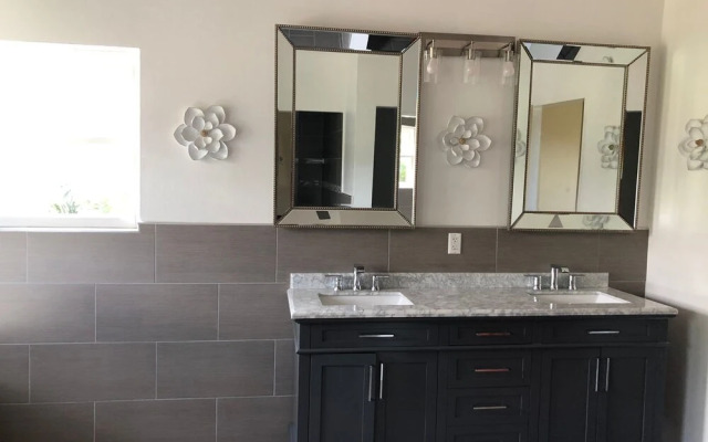 vacation villas runaway bay