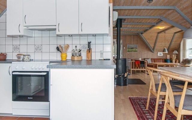 Vibrant Holiday Home In Fano Near Sea