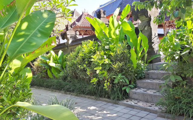 The Calmtree Bungalows