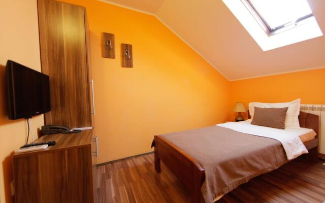 Rooms Konak Mikan