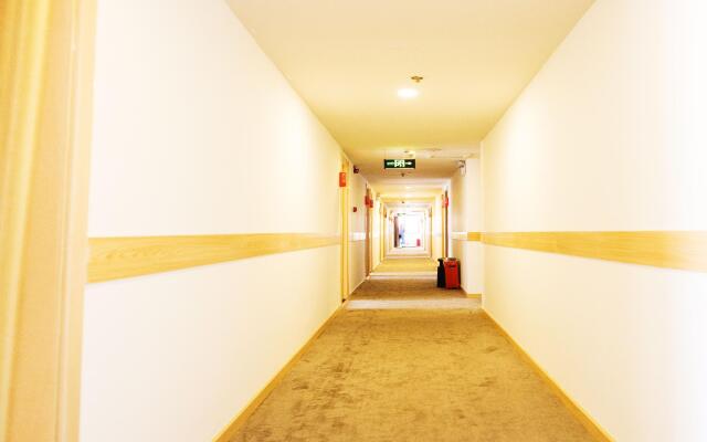 Hi Inn Xuzhou Railway Station Metro Station