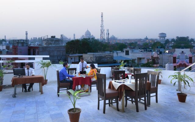Hotel East Gate