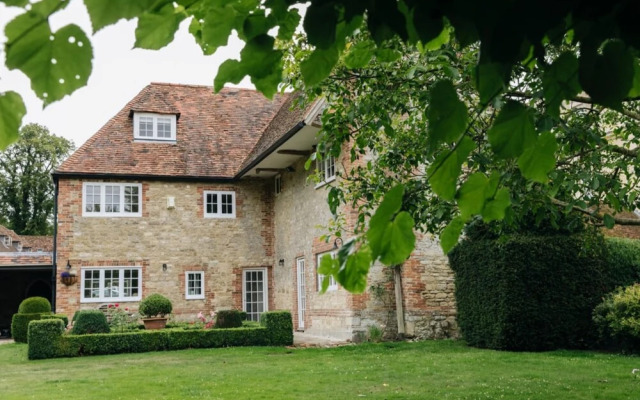 The Newington Place - Spacious 5bdr House With Garden Parking
