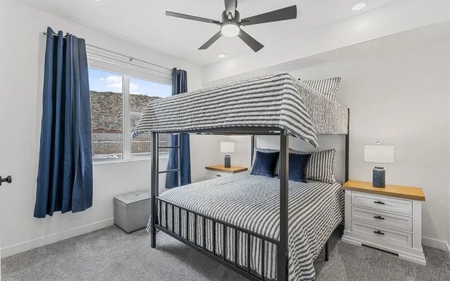 Starlight Crossing 4 Bedroom Condo