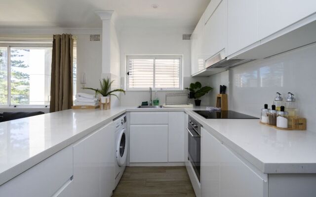 Manly Beachfront Apartment
