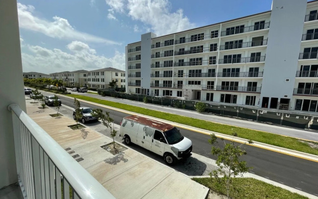 Breathtaking Sky Terrace 4BR/4BA BBQ/BAR  - New Home