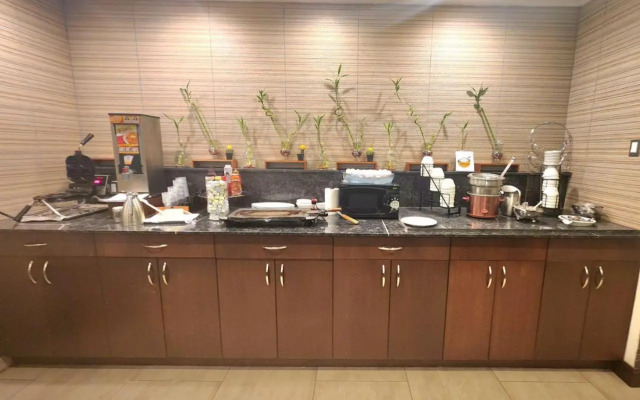Radisson Hotel Southfield-Detroit