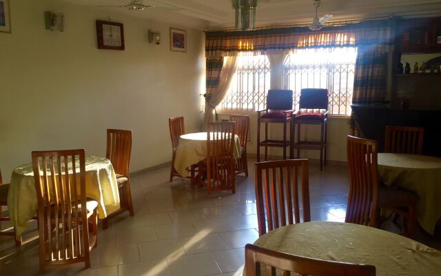 Crown Premier Hotel
