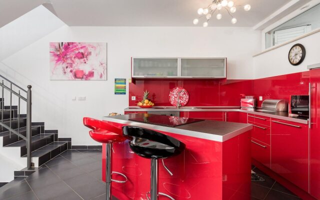 Amazing Home in Silo With Wifi and 3 Bedrooms