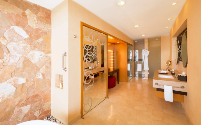 Garza Blanca Preserve Resort & Spa
