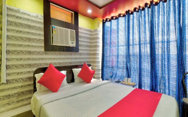 OYO 30473 New Hotel Suman