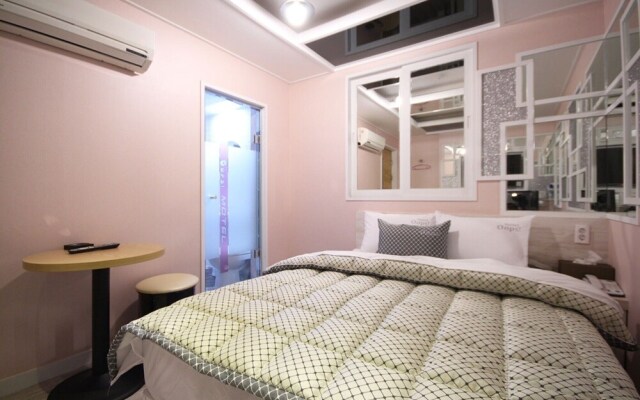 Busan Jangjeon-dong Oops