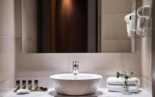 Antera Hotel & Residences