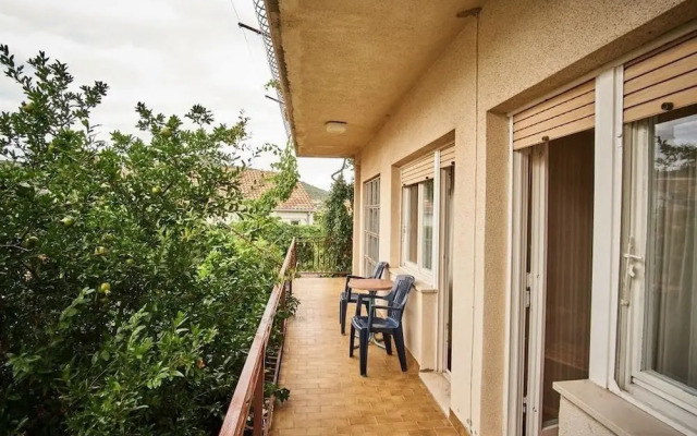 Ivan - Close to the sea - A1