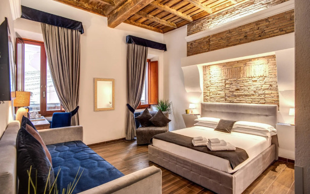Tritone Top House