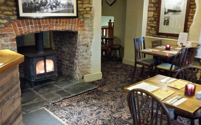 Sturdy's Castle Country Inn
