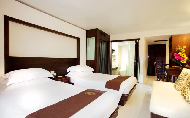 Safari Beach Hotel