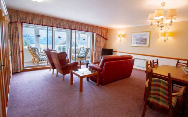 Loch Rannoch Red Deer Lodge 6