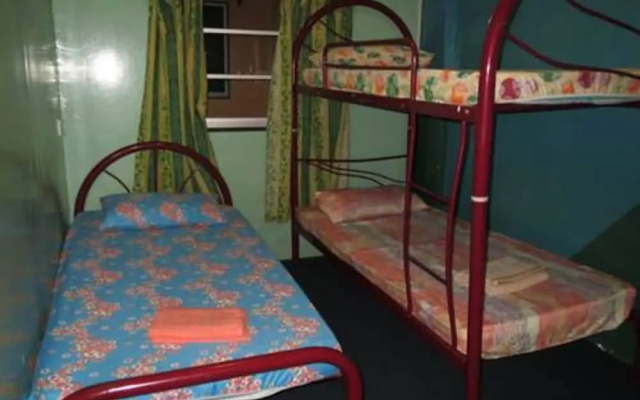 Maro House - Hostel
