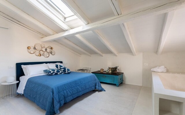 Mirror Apartment With Seaview Terrace