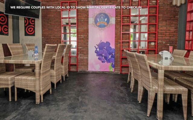 ZEN Rooms near Stasiun Kota Baru