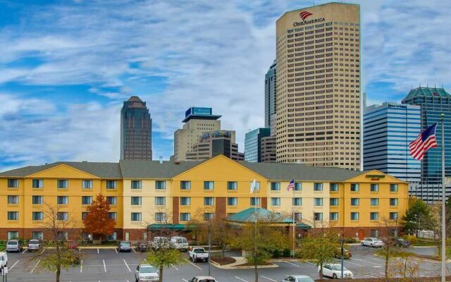 Courtyard by Marriott Indianapolis at the Capitol