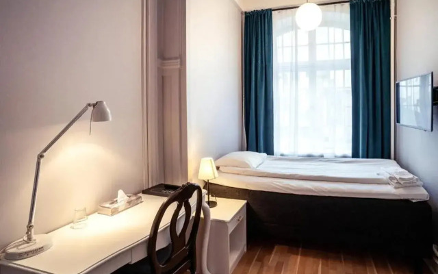 Queen's Hotel by First Hotels