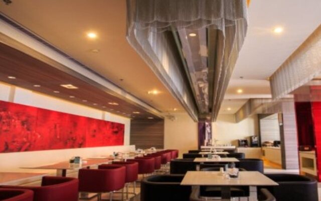 Jinjiang Inn Wuhan Guanggu Avenue Lingjie Road Branch