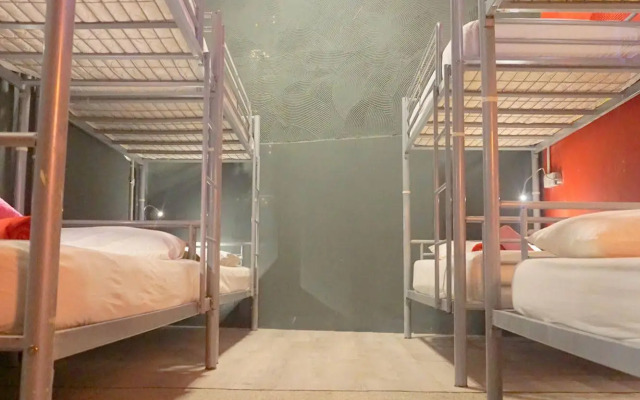 Tropical Guest House