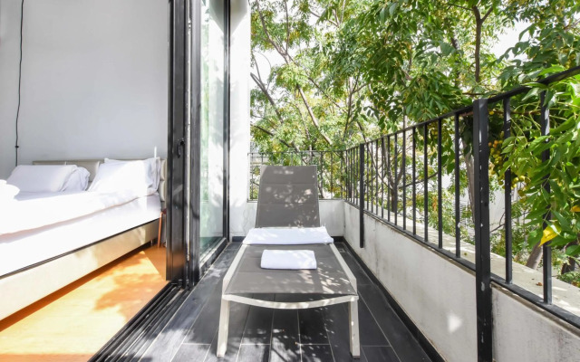 Touch The Sky by HolyGuest