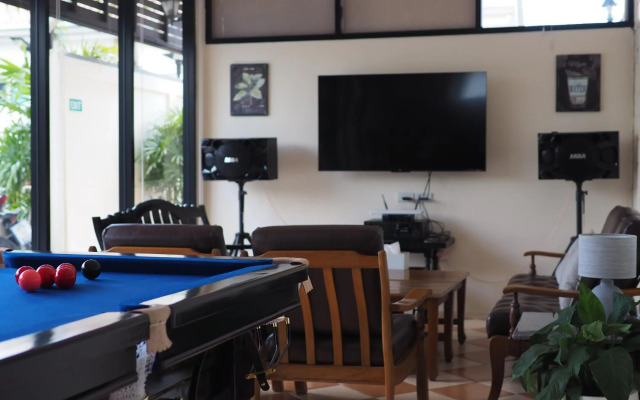 Mangoes Guesthouse