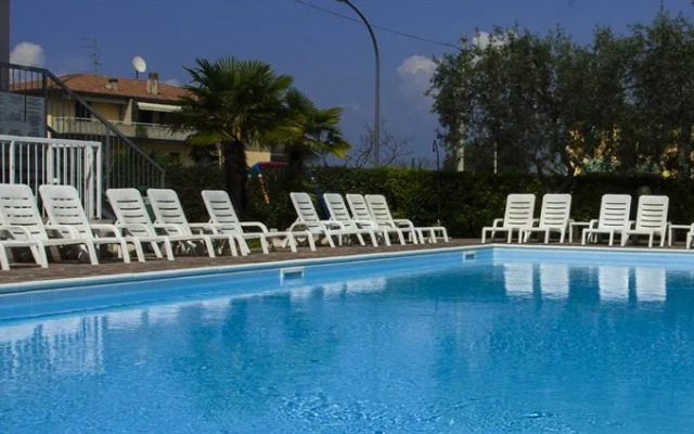 Poggio al Lago