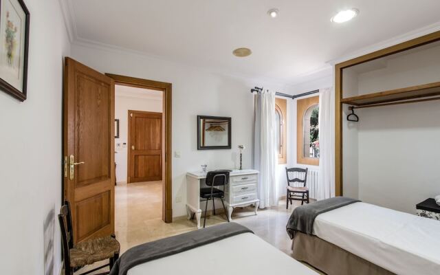 Gual house with private pool