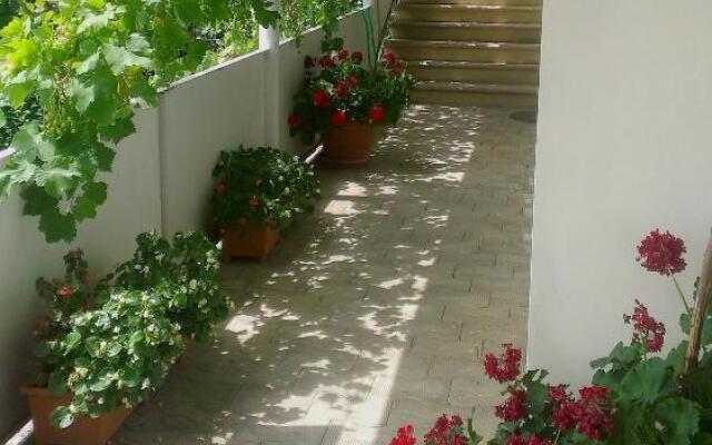 Abramichi Guest House