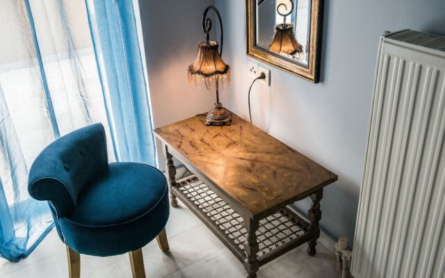 Nais Apartments & Studios