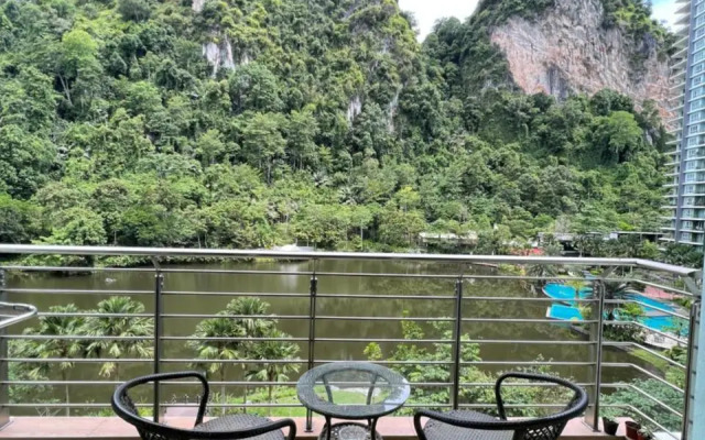 The Haven Lakeside Residence by Quadvanos