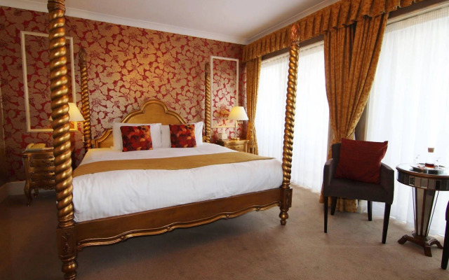 Quayside Hotel