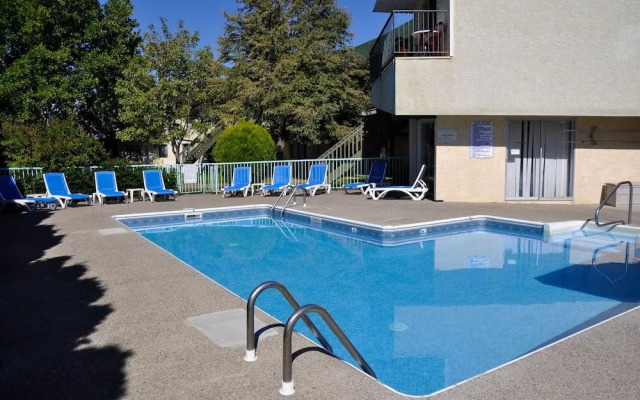 Summerland Motel
