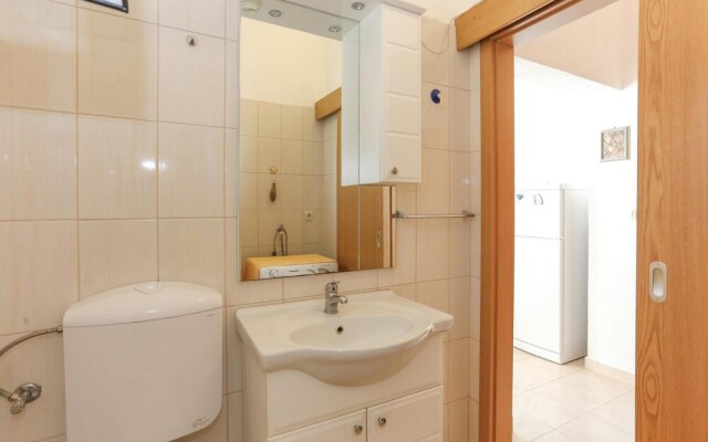 Stunning Home in Marusici With Wifi and 1 Bedrooms