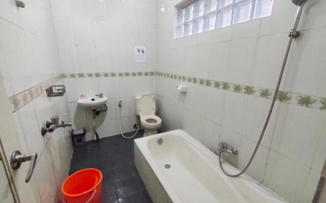SPOT ON 90163 Radio Backpacker Guesthouse Syariah
