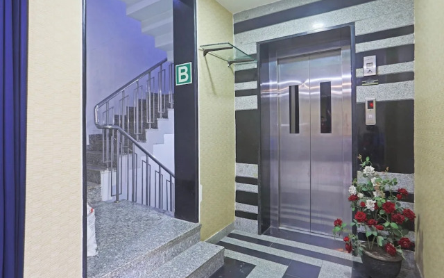 Hotel Aerostar Gold Near Yashobhoomi