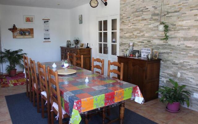 Atypique Detour (Adults Only)