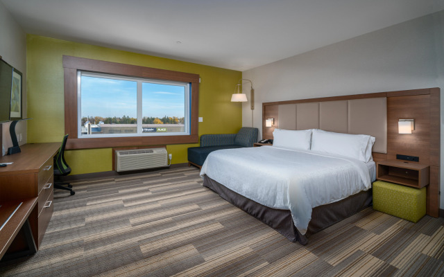 Holiday Inn Express & Suites Brandon by IHG