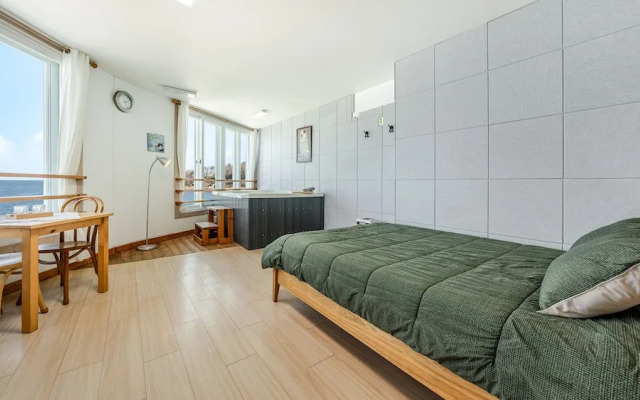 Pohang In The Blue Spa Pension