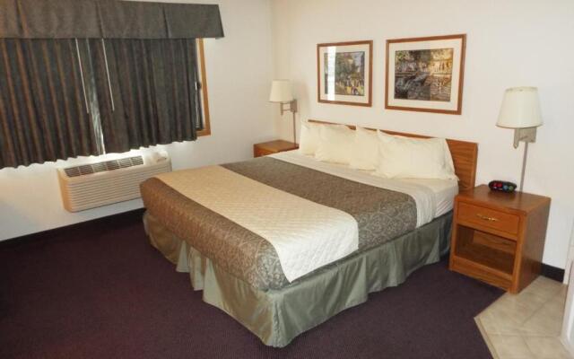 FairBridge Inn & Suites in Thorp, WI