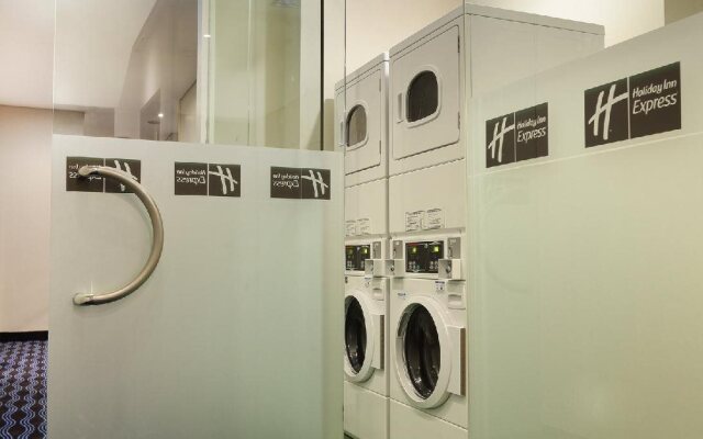 AI Hotel Jakarta Thamrin