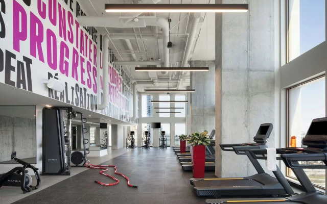 New Hotel Moxy Montreal Downtown