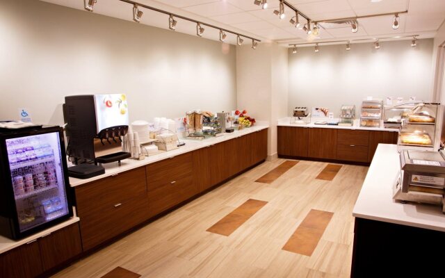 Holiday Inn Express and Suites Gettysburg by IHG