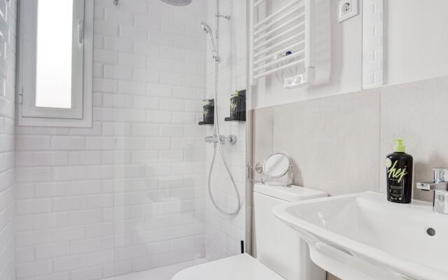 Limehome Madrid Calle Ave María