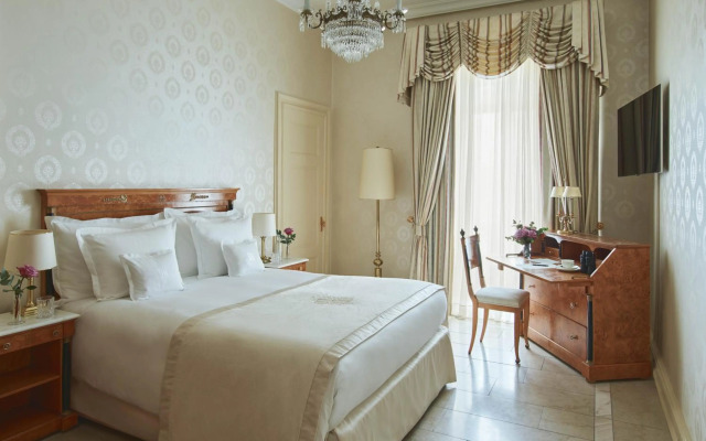 Grand Hotel National